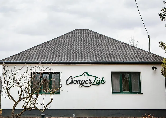Csongor Lak Appartement *