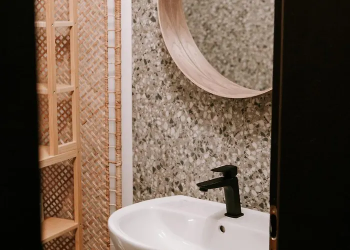 Csongor Lak Appartement *